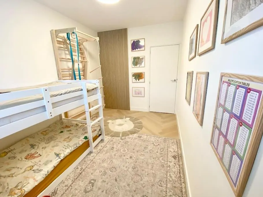 Luxe Apartment Station Zuid Amsterdam Nederländerna
